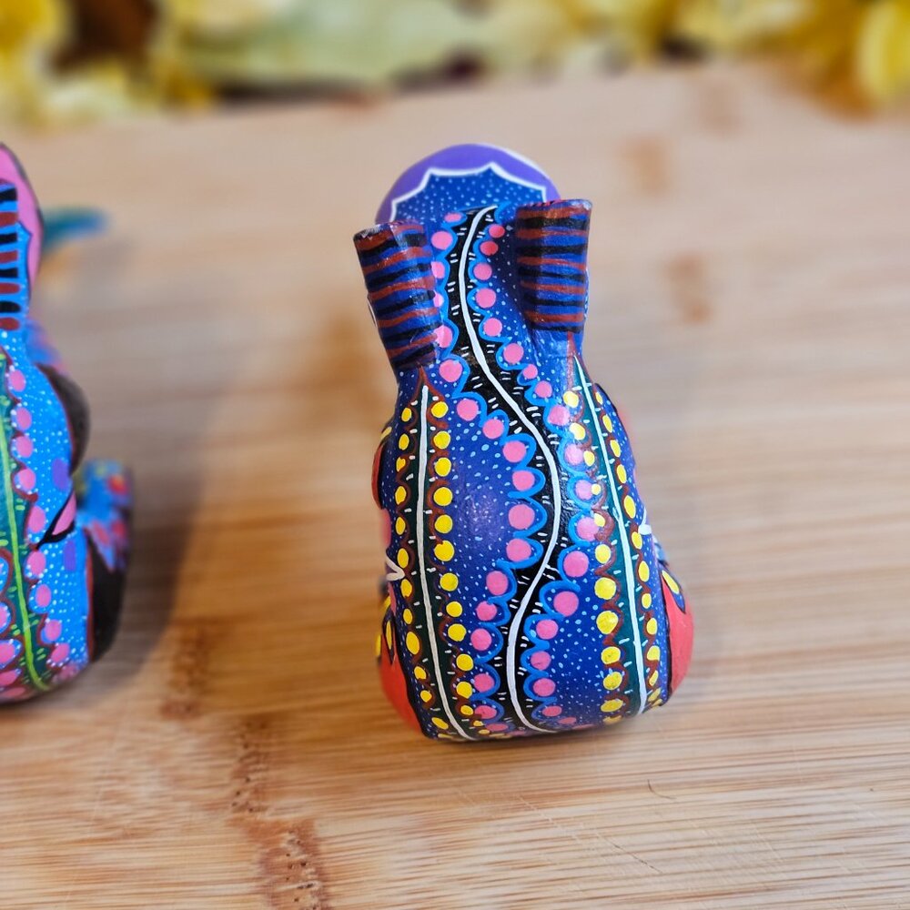 VINTAGE OAXACAN COPAL WOOD FROG CARVINGS  x2 - Picture 5 of 5